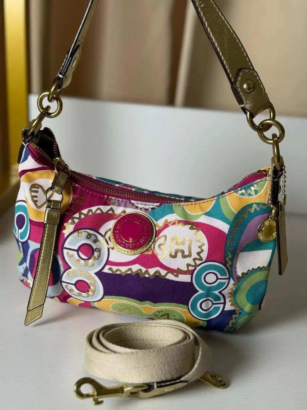 Coach Poppy Pop C Signature Shoulder Multicolor Bag Swing pack D1220-F19426